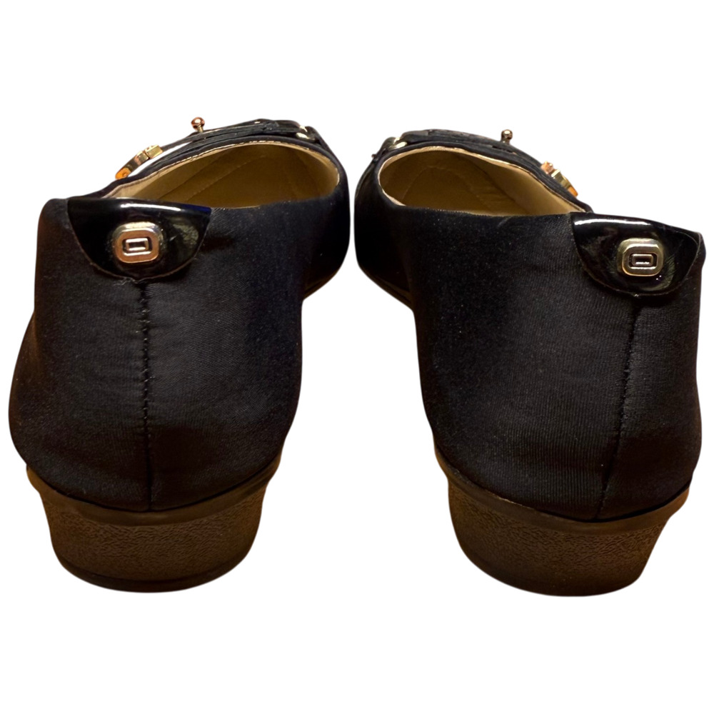 BANDOLINO Vermillion Women's 8 Black Wedge Flats Comfort Shoes Gold Buckle - Picture 7 of 12